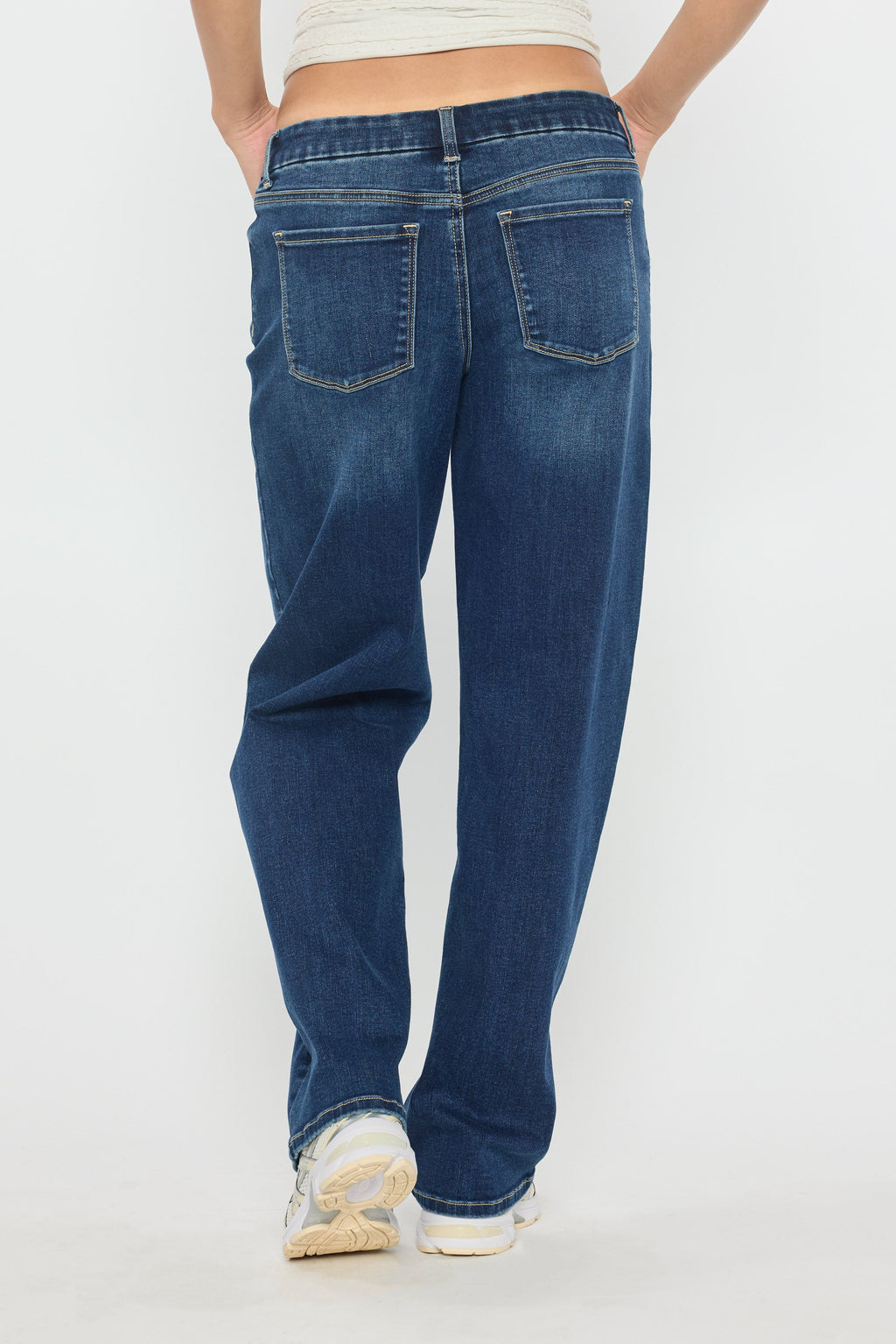 Mid Waist Loose Straight Jeans — additional view 10