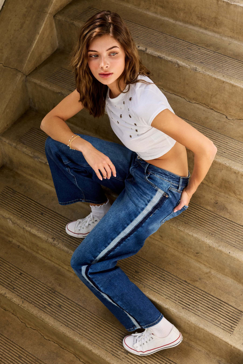 Low Waist Baggy Straight Jeans with Side Color Block — additional view 2