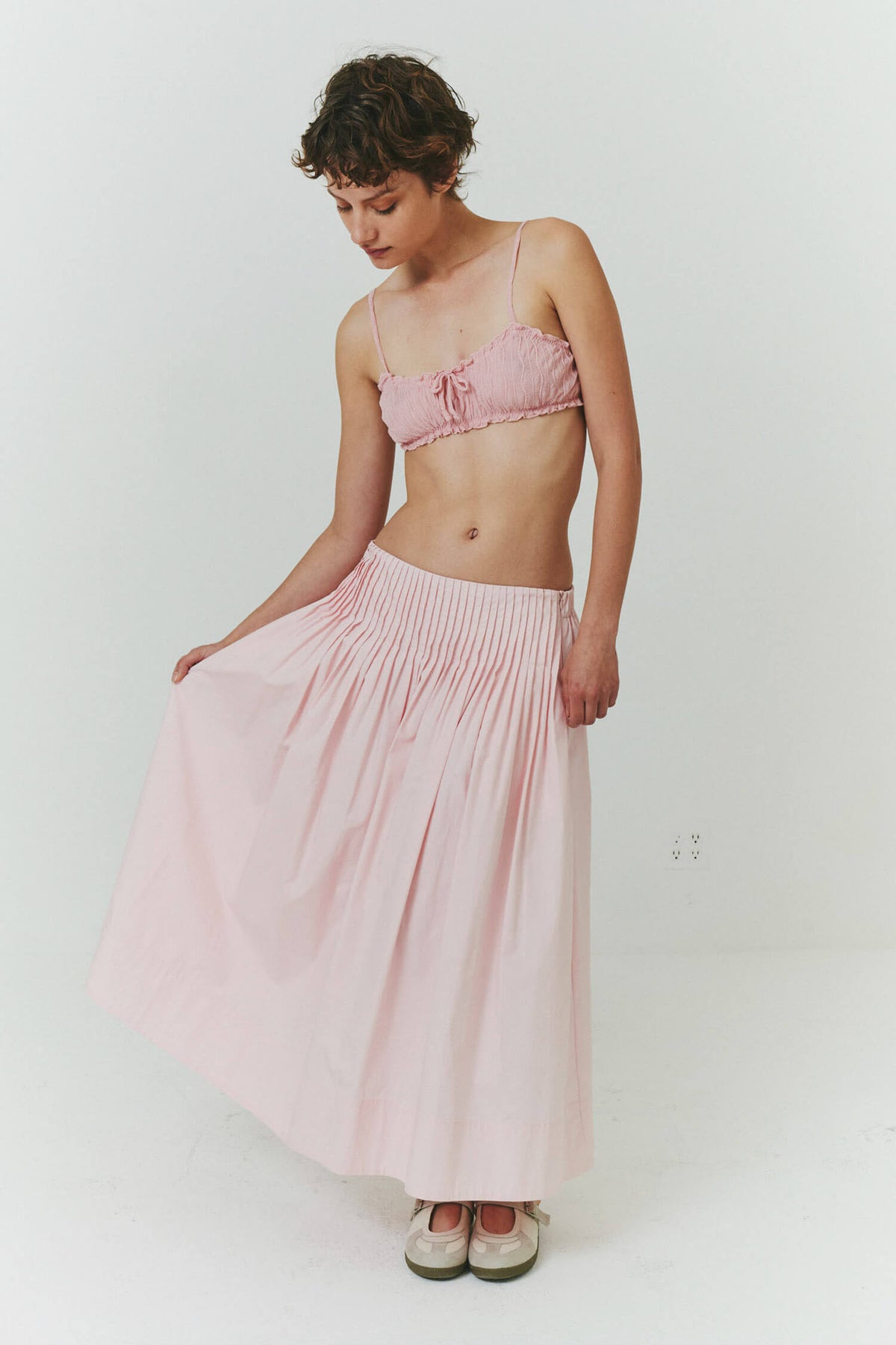 Uiara Pleated Midi Skirt — additional view 9
