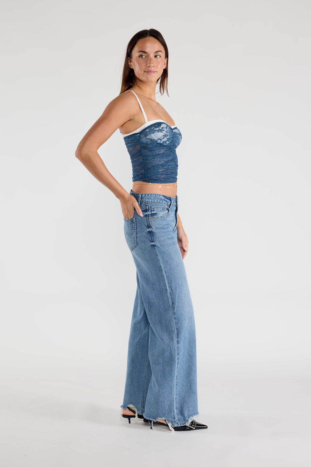 Low Waist Baggy Wide Leg Jeans with Chewed Hem — additional view 4