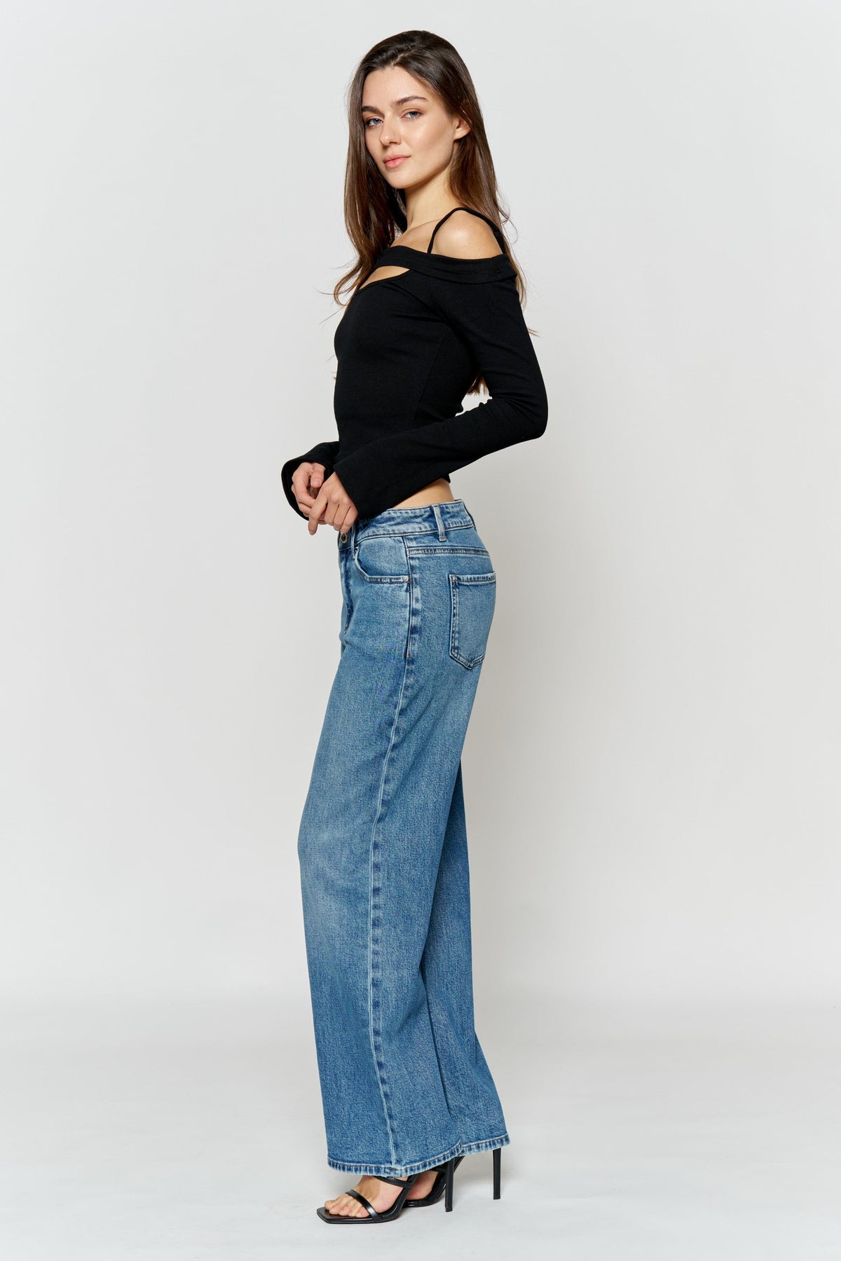 Mid Waist Relaxed Wide Leg Jeans — additional view 7