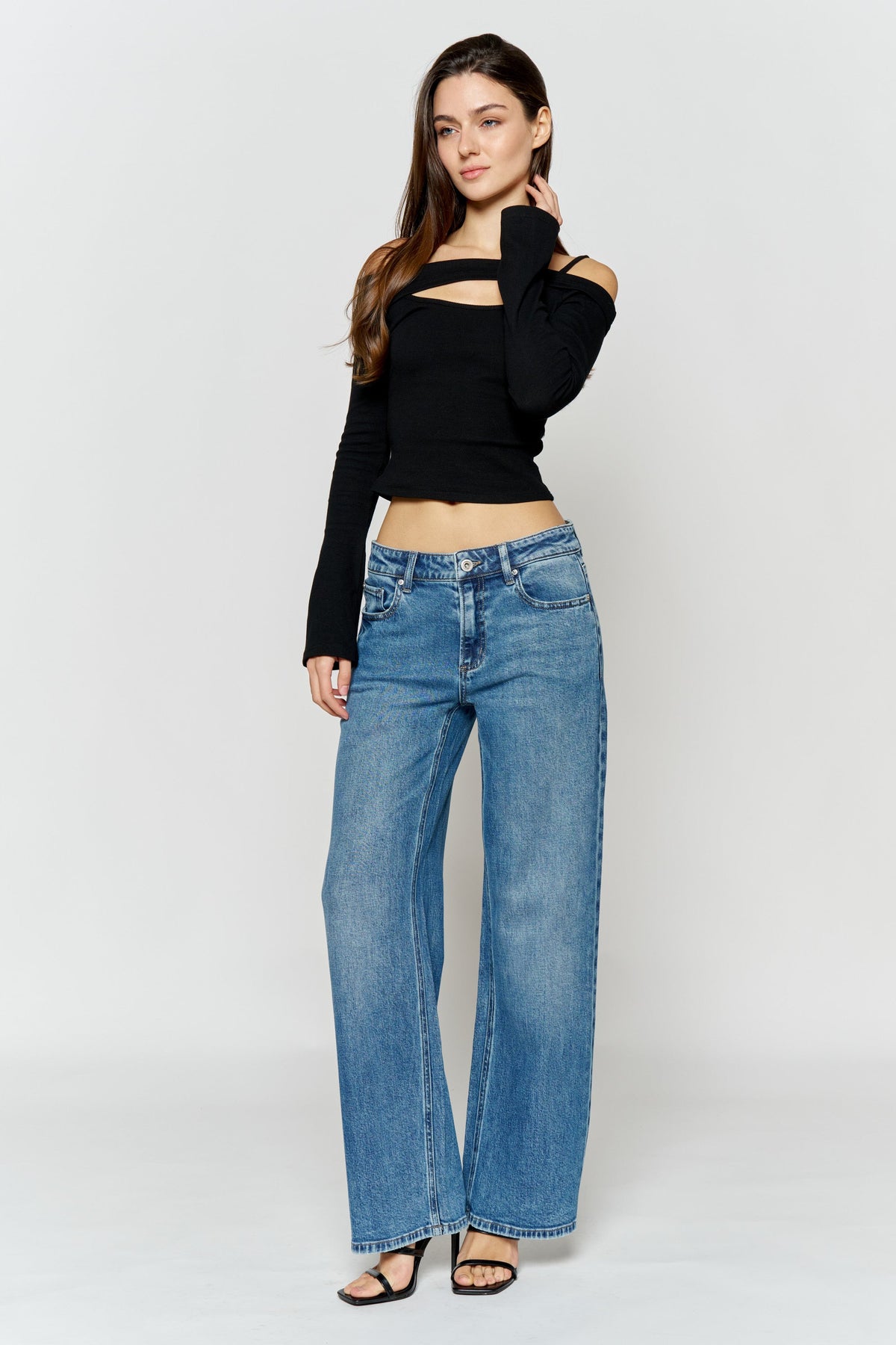 Mid Waist Relaxed Wide Leg Jeans — additional view 4